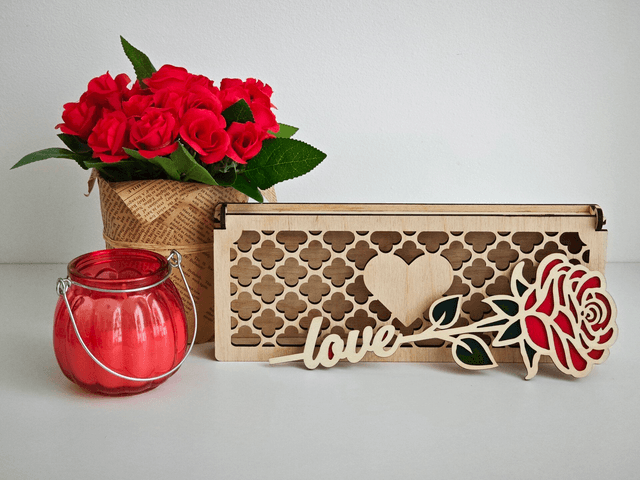 Boîte avec sa rose