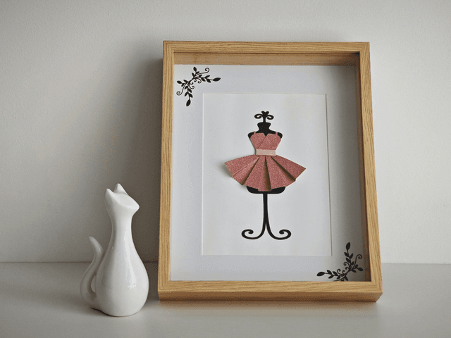 Cadre origami &quot;Petite robe&quot;