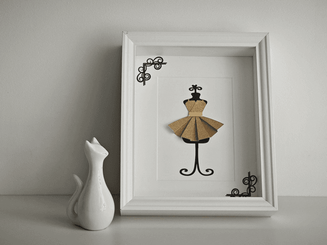 Cadre origami &quot;Petite robe&quot;